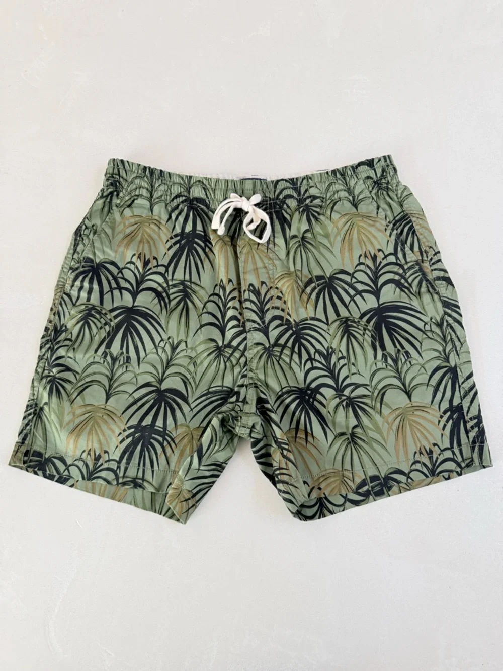 J. Crew Raining Palm Dock Shorts Medium